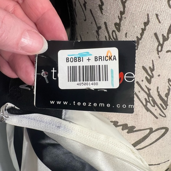 Teeze Me Juniors' Embroidered Halter Fit & Flare Dress size 5.  NEW with tag. - Picture 8 of 8